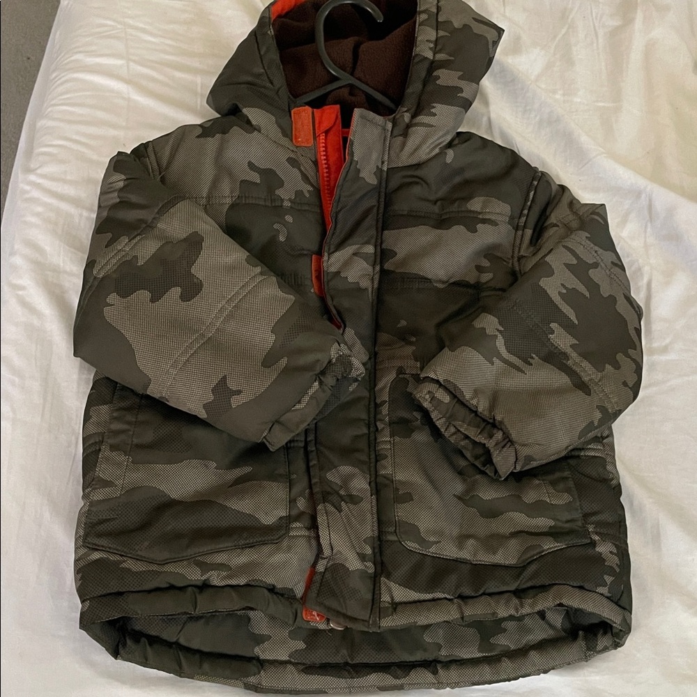 Faded Glory‎ Camouflage Puffer Jacket – Size 3T (Toddler)